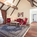 Schloss Thalheim 4*