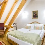 Schloss Thalheim 4*