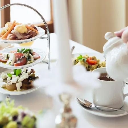 Hotel Schloss Thalheim Perschling