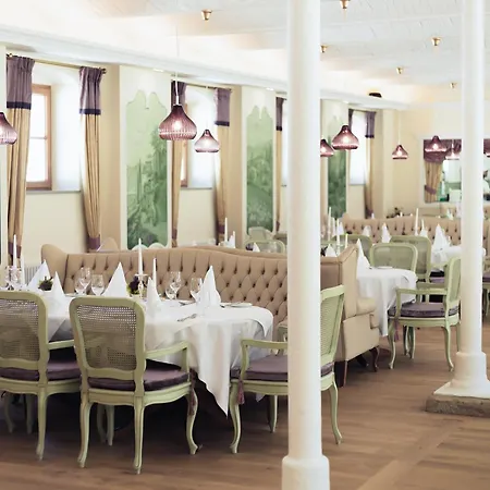 Schloss Thalheim 4* Perschling