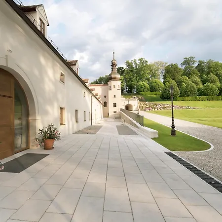 Hotel Schloss Thalheim