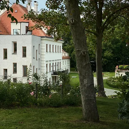 Schloss Thalheim Hotel Perschling