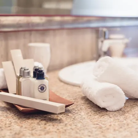 Schloss Thalheim Hotel Perschling