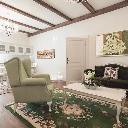 Schloss Thalheim Hotel Perschling