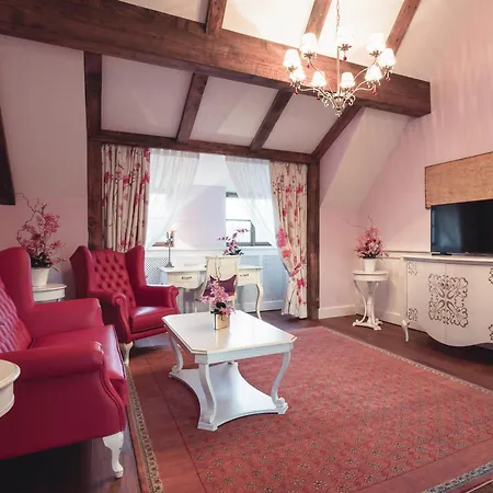 Schloss Thalheim Perschling