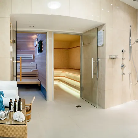 Schloss Thalheim 4* Perschling