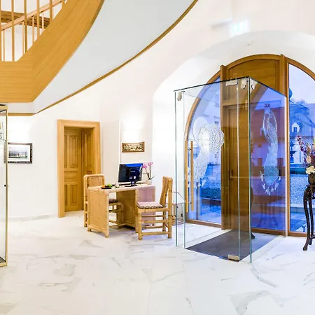 Hotel Schloss Thalheim 4*