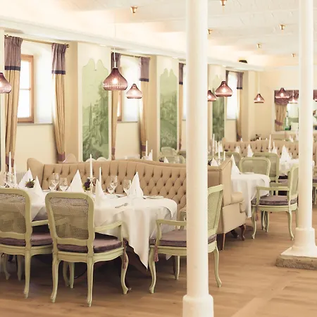 Schloss Thalheim Hotel