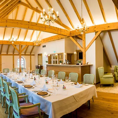 Schloss Thalheim Perschling