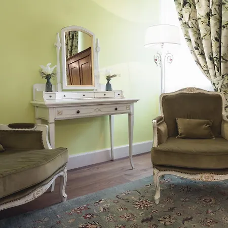 Schloss Thalheim Hotel