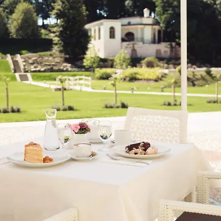 Hotel Schloss Thalheim 4*