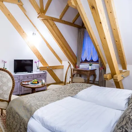 Schloss Thalheim 4*
