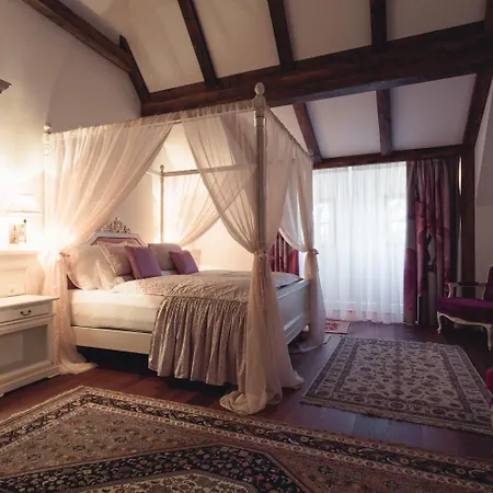 Hotel Schloss Thalheim