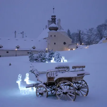Schloss Thalheim 4* Perschling