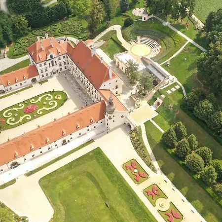 Hotel Schloss Thalheim Perschling