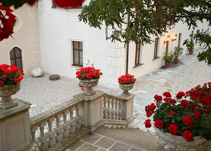 فندق Schloss Thalheim