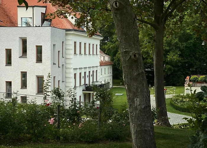 Schloss Thalheim Hotel Perschling