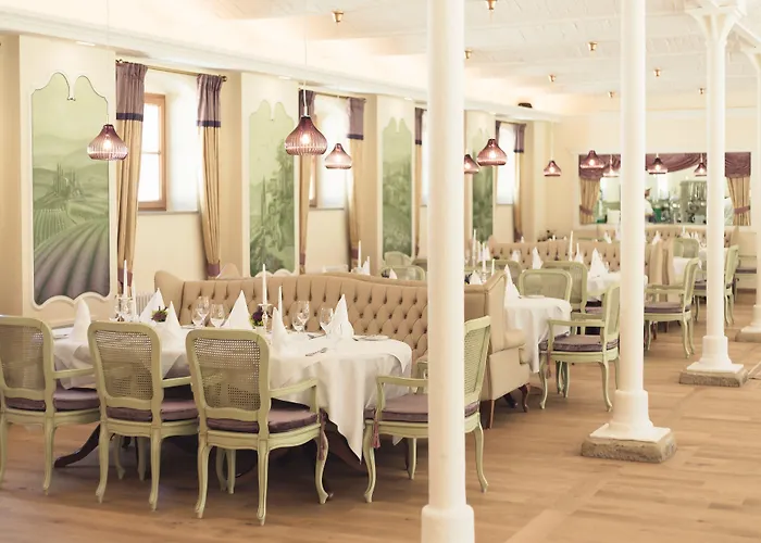 Schloss Thalheim فندق