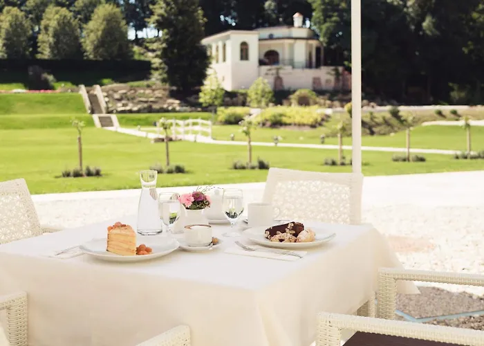 فندق Schloss Thalheim 4*